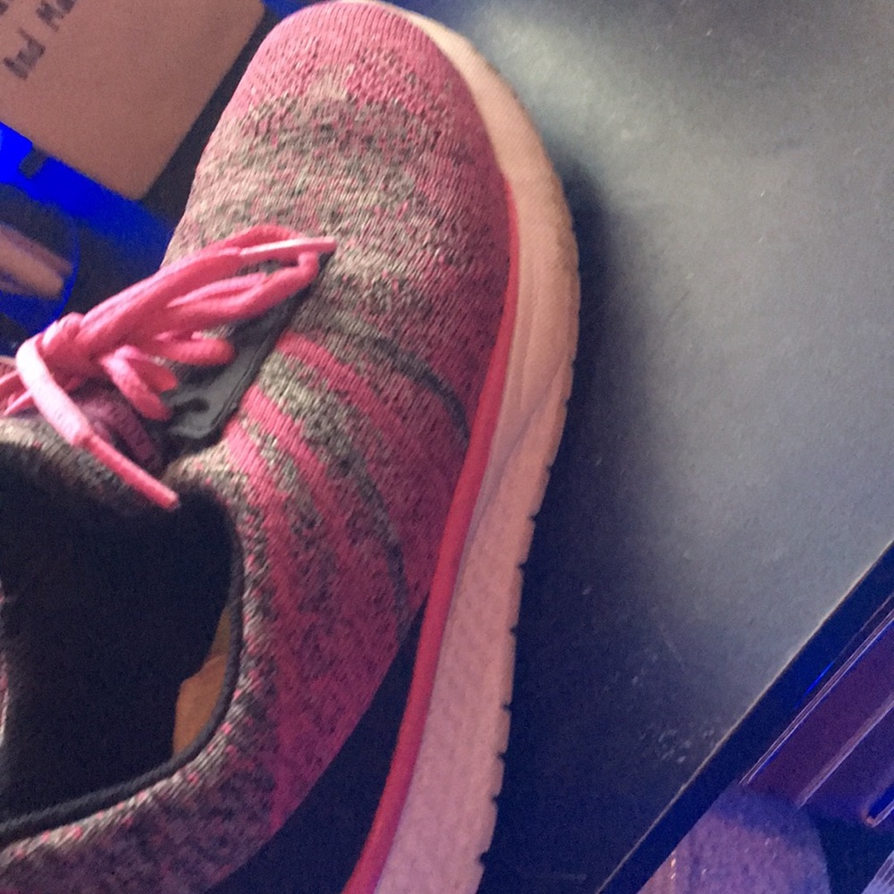 Shoes - Picture 2 of 2